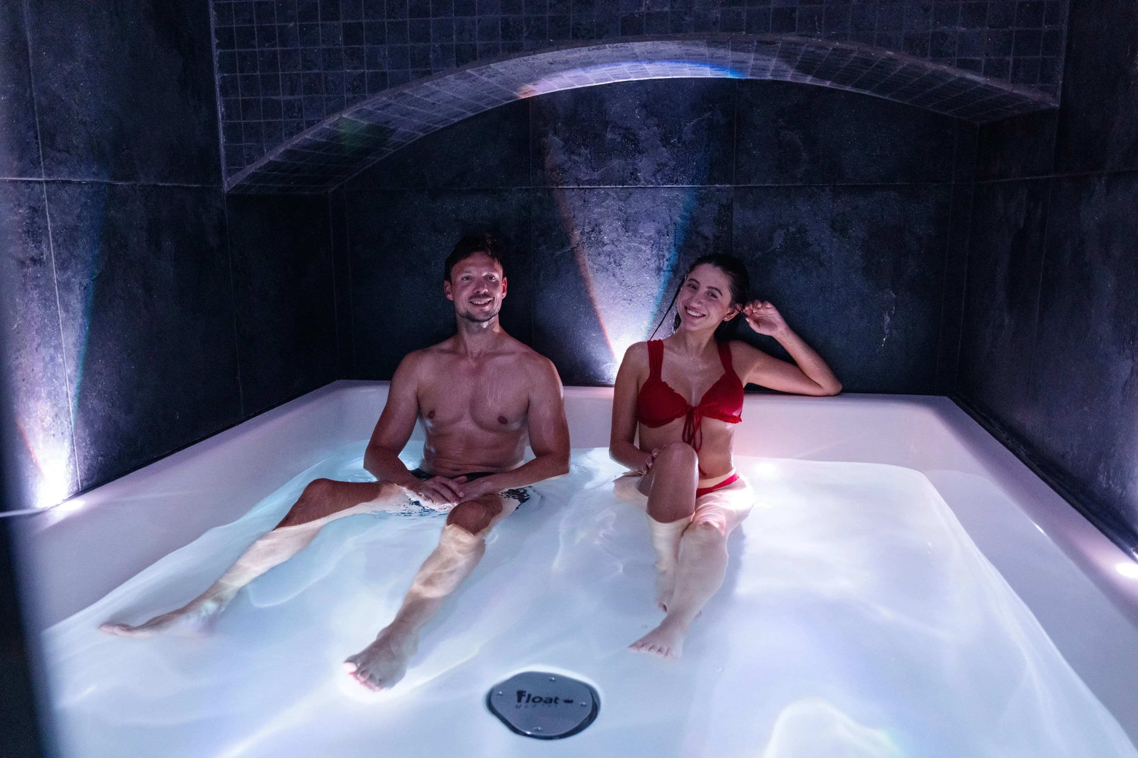 Floating Spa in Wiesbaden dein privates Thermalbad